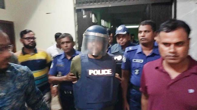 যুবলীগ নেতা দেবাশীষের জামিন না’মঞ্জুর, কারাগারে পাঠানোর নির্দেশ