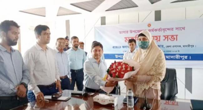 জেলা প্রশাসকের বিভিন্ন সরকারী দপ্তর পরিদর্শন ও মতবিনিময়