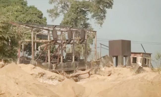 গত ৫ই আগস্টের পরে বালু-পাথর লুট করার পরের ছবি